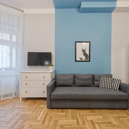 Centre Apartments-Old Town Краков Экстерьер фото