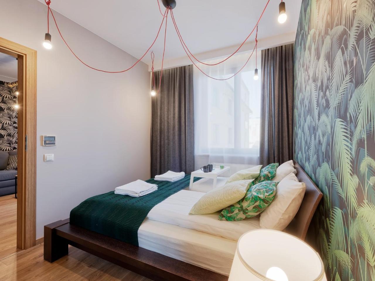 Centre Apartments-Old Town Краков Экстерьер фото